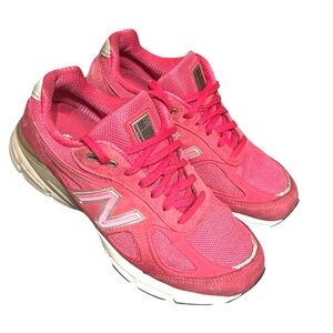 New Balance Women's Vibrant Pink Sneakers Size 9